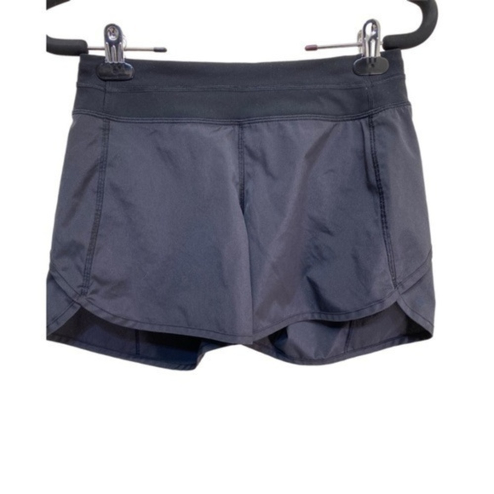 IVIVVA black windbreaker shorts